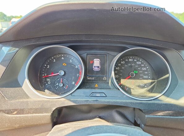 3VV2B7AX4KM055284 2019 VOLKSWAGEN TIGUAN Two Tone ხელსაწყოთა პანელის ხედი