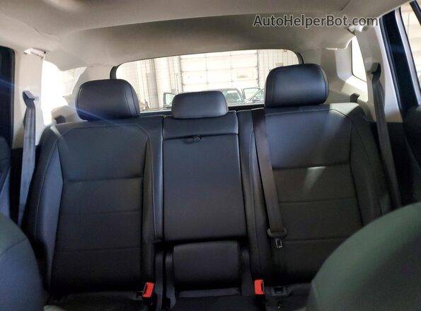 3VV2B7AX4KM072991 2019 VOLKSWAGEN TIGUAN Black Вид задніх сидінь