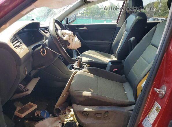 3VV2B7AX4LM145438 2020 VOLKSWAGEN TIGUAN Maroon Widok wnętrza z przodu