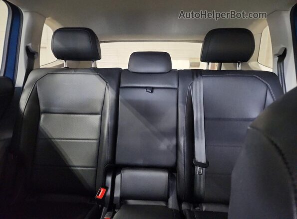 3VV2B7AX4LM180383 2020 VOLKSWAGEN TIGUAN Blue Vista de los asientos traseros