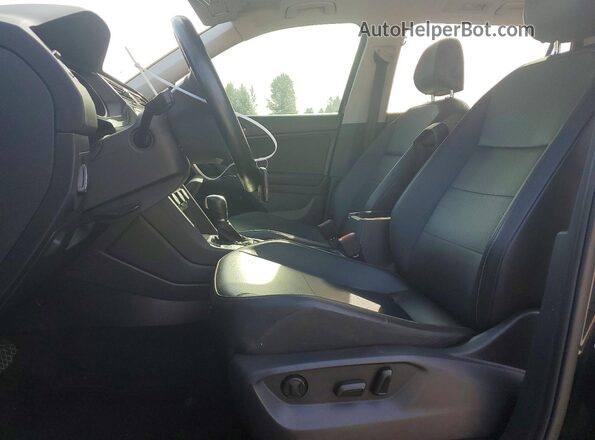3VV2B7AX5JM105673 2018 VOLKSWAGEN TIGUAN Black Вид салону спереду