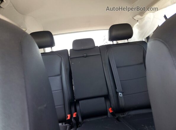 3VV2B7AX5JM155246 2018 VOLKSWAGEN TIGUAN Green უკანა სავარძლების ხედი