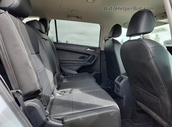3VV2B7AX5JM208172 2018 VOLKSWAGEN TIGUAN Gray Սալոնի հետևի տեսք
