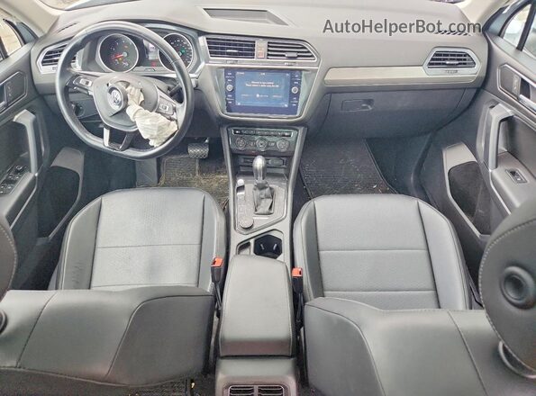 3VV2B7AX5JM222184 2018 VOLKSWAGEN TIGUAN White Вид панелі приладів