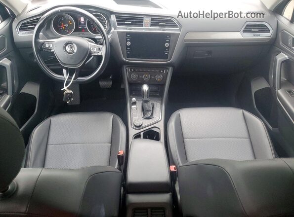 3VV2B7AX5KM033035 2019 VOLKSWAGEN TIGUAN Blue Widok deski rozdzielczej