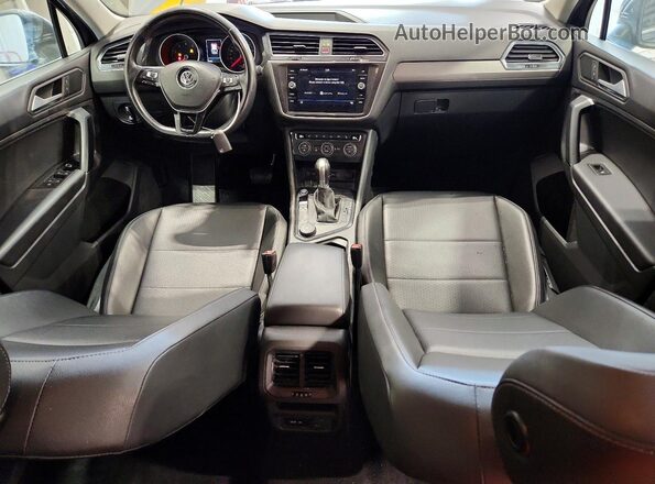 3VV2B7AX5KM120434 2019 VOLKSWAGEN TIGUAN Gray Dashboard view