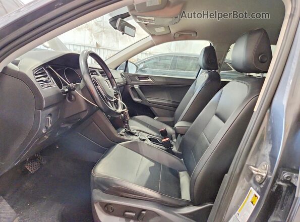 3VV2B7AX5KM120434 2019 VOLKSWAGEN TIGUAN Gray Front interior view