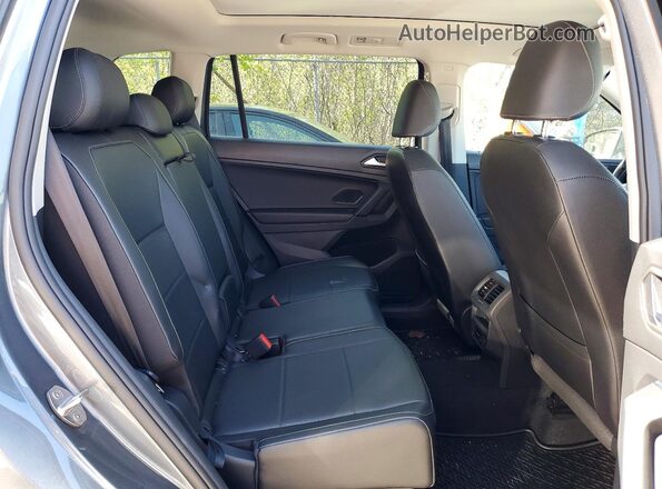 3VV2B7AX5KM169326 2019 VOLKSWAGEN TIGUAN Серый Вид задней части салона