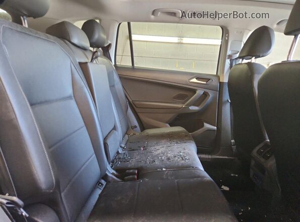 3VV2B7AX5LM067574 2020 VOLKSWAGEN TIGUAN White Vista interior trasera