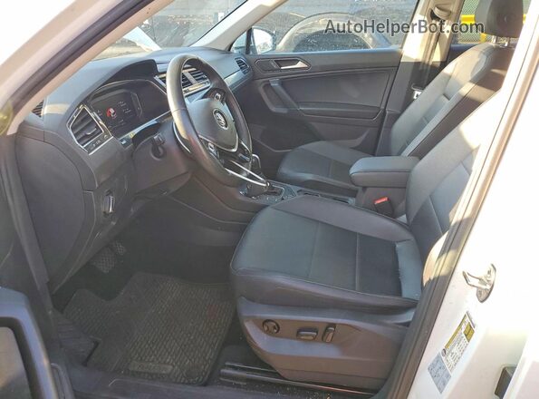 3VV2B7AX5LM069521 2020 VOLKSWAGEN TIGUAN Белый Вид салона спереди