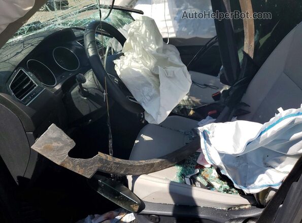 3VV2B7AX5LM140152 2020 VOLKSWAGEN TIGUAN Black წინა სალონის ხედი