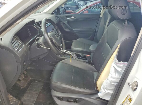 3VV2B7AX5LM141379 2020 VOLKSWAGEN TIGUAN White Вид салону спереду