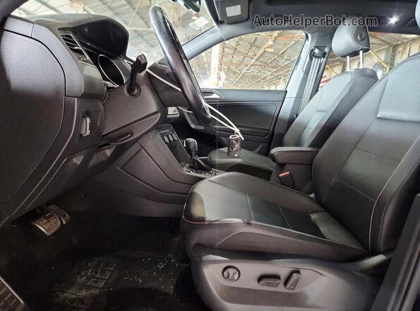 3VV2B7AX5MM106665 2021 VOLKSWAGEN TIGUAN Black წინა სალონის ხედი