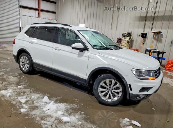 3VV2B7AX6JM003802 2018 VOLKSWAGEN TIGUAN White Delantero derecho