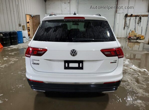3VV2B7AX6JM003802 2018 VOLKSWAGEN TIGUAN White Vista trasera