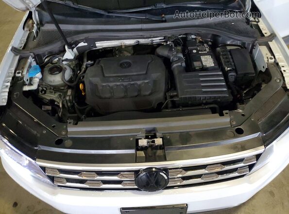 3VV2B7AX6JM169091 2018 VOLKSWAGEN TIGUAN White Սալոնի հետևի տեսք