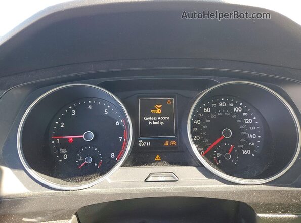 3VV2B7AX6JM220217 2018 VOLKSWAGEN TIGUAN White Սարքավորումների վահանակի տեսք