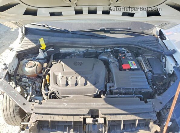 3VV2B7AX6JM220217 2018 VOLKSWAGEN TIGUAN White Սալոնի հետևի տեսք