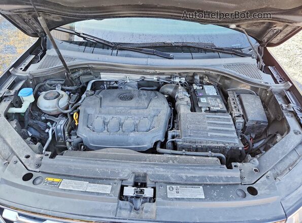 3VV2B7AX6LM010591 2020 VOLKSWAGEN TIGUAN Black Engine compartment view
