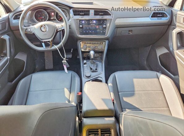 3VV2B7AX6LM076008 2020 VOLKSWAGEN TIGUAN Серый Вид панели приборов