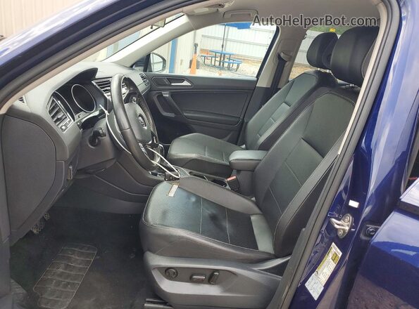 3VV2B7AX6MM128075 2021 VOLKSWAGEN TIGUAN Blue Widok wnętrza z przodu