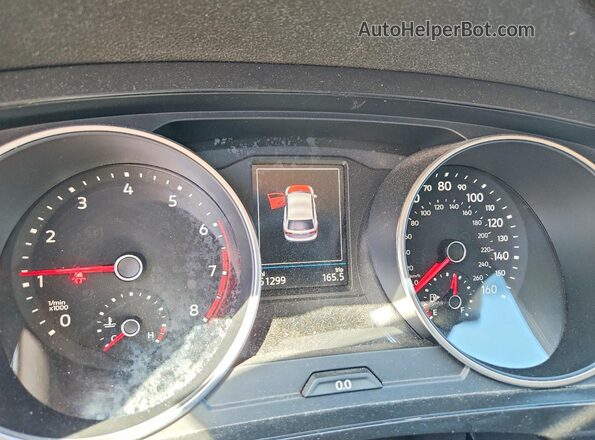 3VV2B7AX7JM162652 2018 VOLKSWAGEN TIGUAN Gray Instrument cluster view