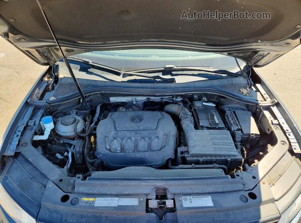 3VV2B7AX7JM162652 2018 VOLKSWAGEN TIGUAN Gray Engine compartment view