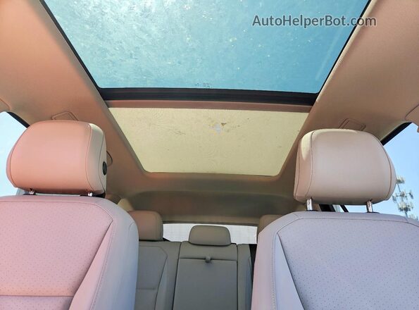 3VV2B7AX7LM033717 2020 VOLKSWAGEN TIGUAN Black Rear seats view