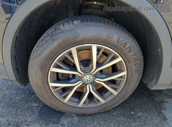 3VV2B7AX7LM033717 2020 VOLKSWAGEN TIGUAN Black 