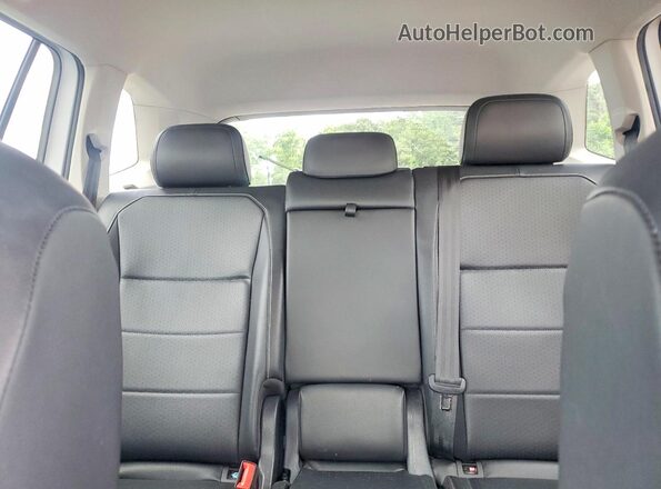 3VV2B7AX7MM141952 2021 VOLKSWAGEN TIGUAN White Вид задніх сидінь