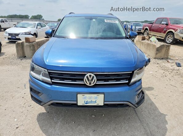 3VV2B7AX8JM218386 2018 VOLKSWAGEN TIGUAN Blue Front view