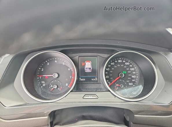 3VV2B7AX8JM218386 2018 VOLKSWAGEN TIGUAN Blue Instrument cluster view