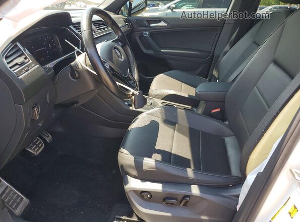 3VV2B7AX8KM110111 2019 VOLKSWAGEN TIGUAN White Vista interior delantera