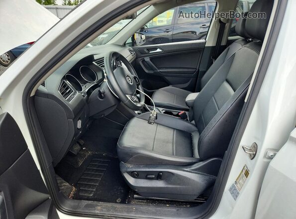 3VV2B7AX8LM068749 2020 VOLKSWAGEN TIGUAN White Вид салону спереду