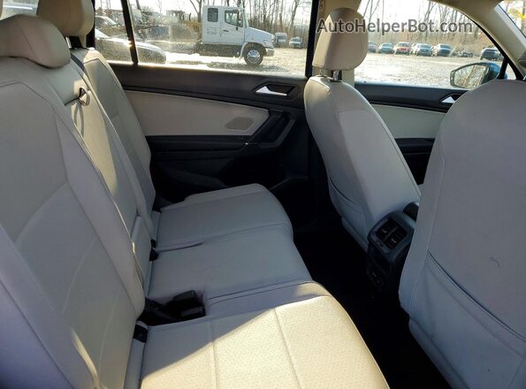 3VV2B7AX8LM070842 2020 VOLKSWAGEN TIGUAN Blue Հետևի նստատեղերի տեսք