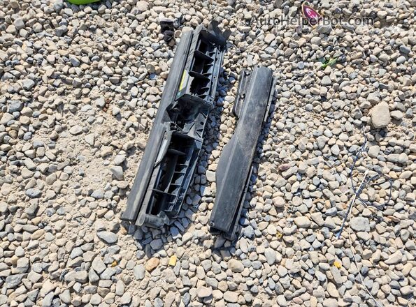 3VV2B7AX8MM003739 2021 VOLKSWAGEN TIGUAN Silver Вид підкапотного простору