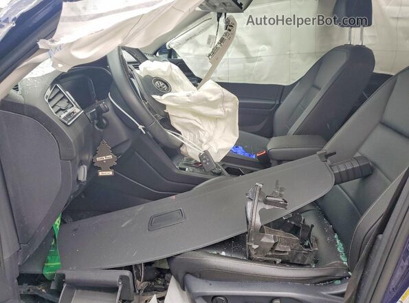 3VV2B7AX8MM013302 2021 VOLKSWAGEN TIGUAN Blue Սալոնի դիմացի տեսք