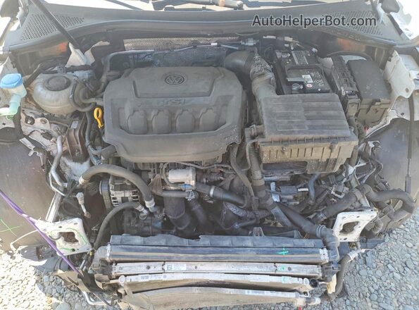 3VV2B7AX8MM119491 2021 VOLKSWAGEN TIGUAN White Widok komory silnika