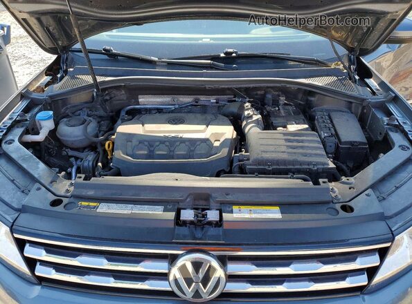 3VV2B7AX8MM135030 2021 VOLKSWAGEN TIGUAN Gray Widok komory silnika