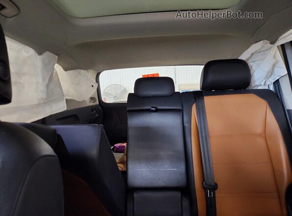 3VV2B7AX9JM006340 2018 VOLKSWAGEN TIGUAN White Вид задніх сидінь