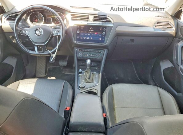 3VV2B7AX9KM126978 2019 VOLKSWAGEN TIGUAN Black Widok deski rozdzielczej