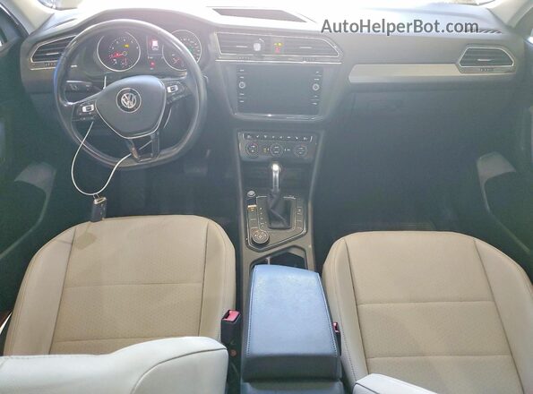 3VV2B7AX9KM145451 2019 VOLKSWAGEN TIGUAN Gray Vista del salpicadero