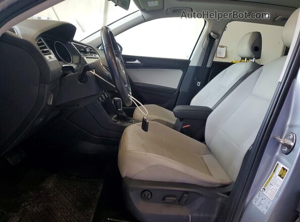 3VV2B7AX9KM145451 2019 VOLKSWAGEN TIGUAN Gray Vista interior delantera