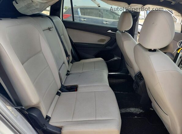 3VV2B7AX9MM124635 2021 VOLKSWAGEN TIGUAN Белый Вид задних сидений
