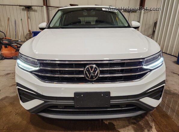 3VV2B7AX9NM091802 2022 VOLKSWAGEN TIGUAN White Вид спереду