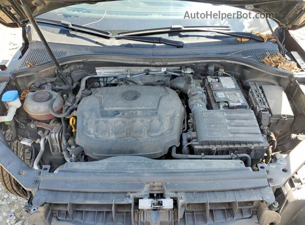 3VV2B7AXXMM026813 2021 VOLKSWAGEN TIGUAN Black Вид задньої частини салону