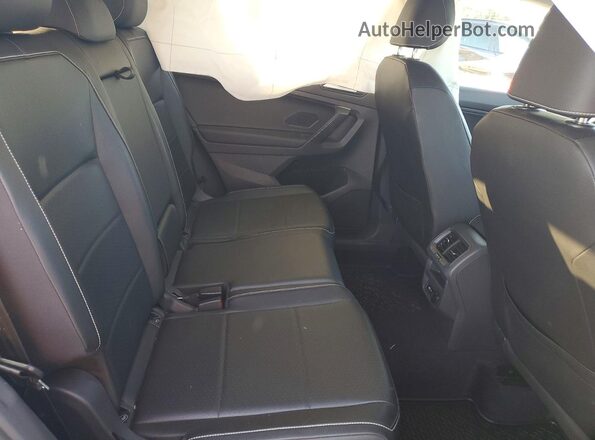 3VV2B7AXXMM075834 2021 VOLKSWAGEN TIGUAN White Vista interior trasera