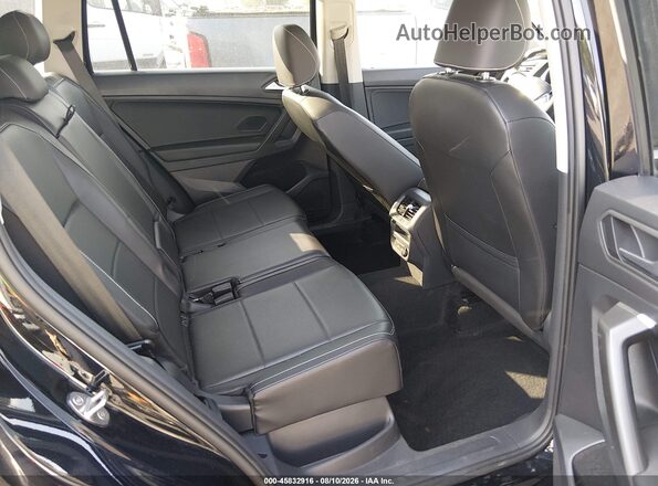 3VV2B7AXXMM143033 2021 VOLKSWAGEN TIGUAN Black VIN կոդի պիտակի տեսք