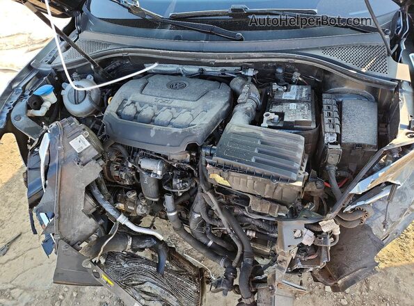 3VV3B7AX0JM000852 2018 VOLKSWAGEN TIGUAN Gray ძრავის განყოფილების ხედი