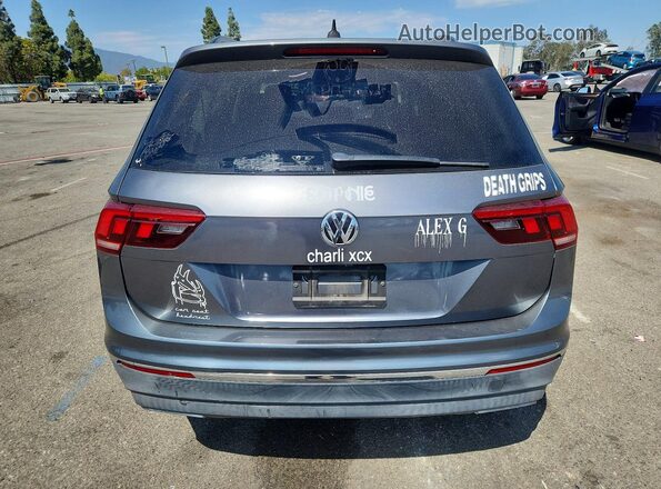 3VV3B7AX0JM061652 2018 VOLKSWAGEN TIGUAN Charcoal Вид ззаду
